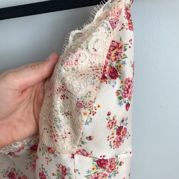 Camisole fleurie Guess/ Guess floral top - Picture 6 of 6